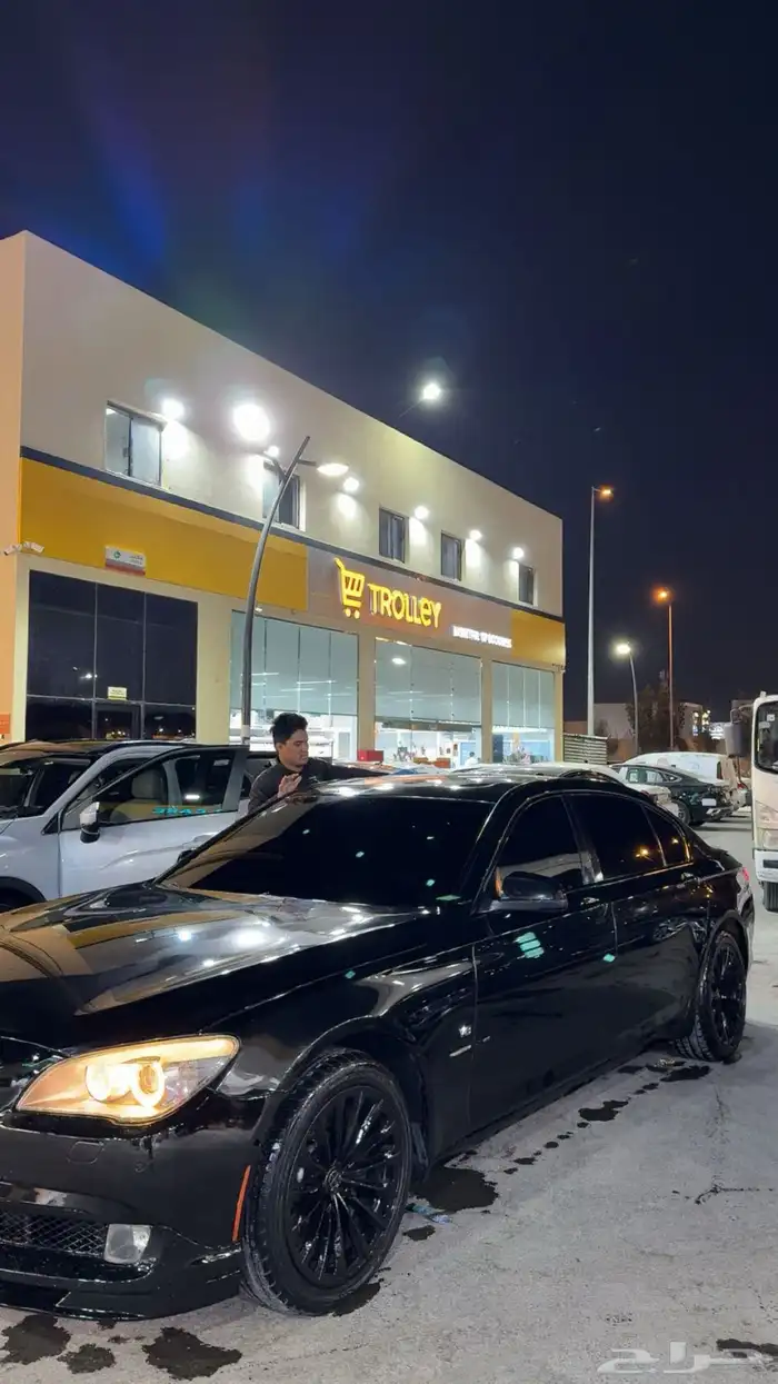 بي ام دبليو الفئه السابعة 750li 8 سلندر 2