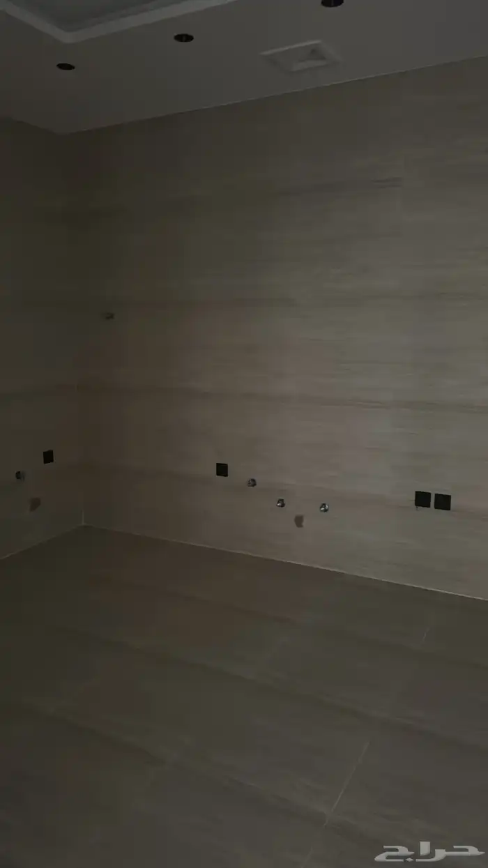 للبيع   عمارة دور جاهزة للسكن في مخطط طيبة 7