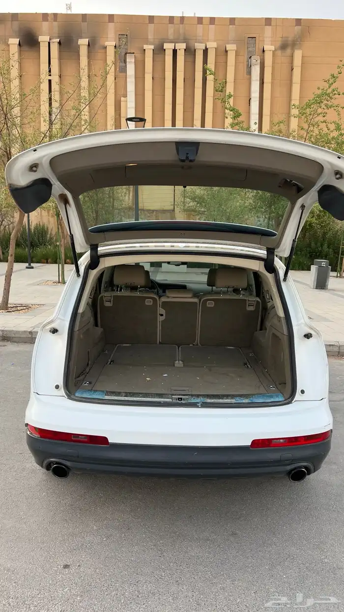 اودي Q7 موديل 2010 V6 بحالة جيده 22