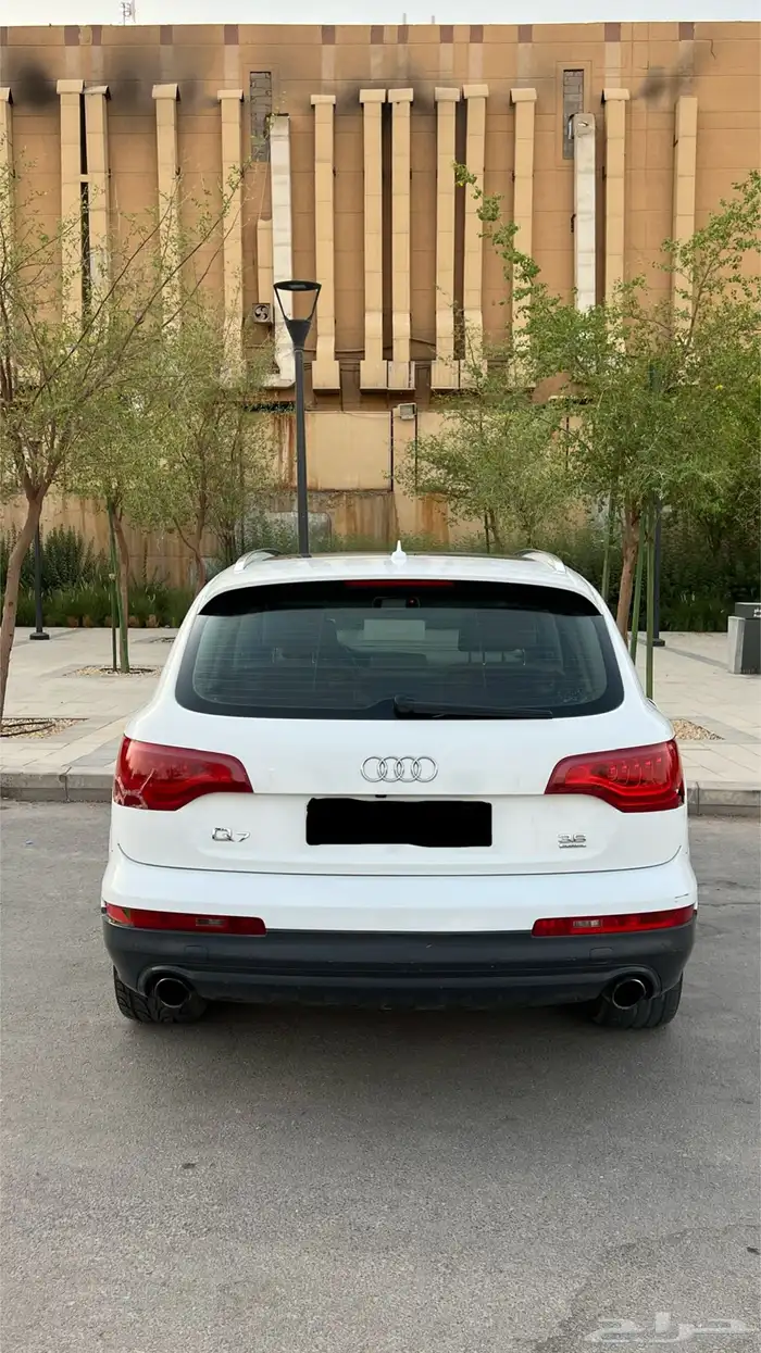 اودي Q7 موديل 2010 V6 بحالة جيده 14