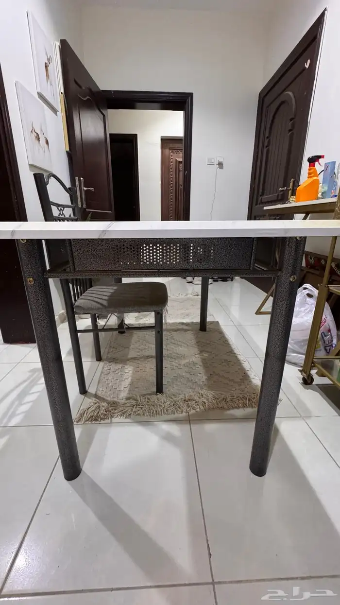 طاولة اكل مطبخ للبيع 1