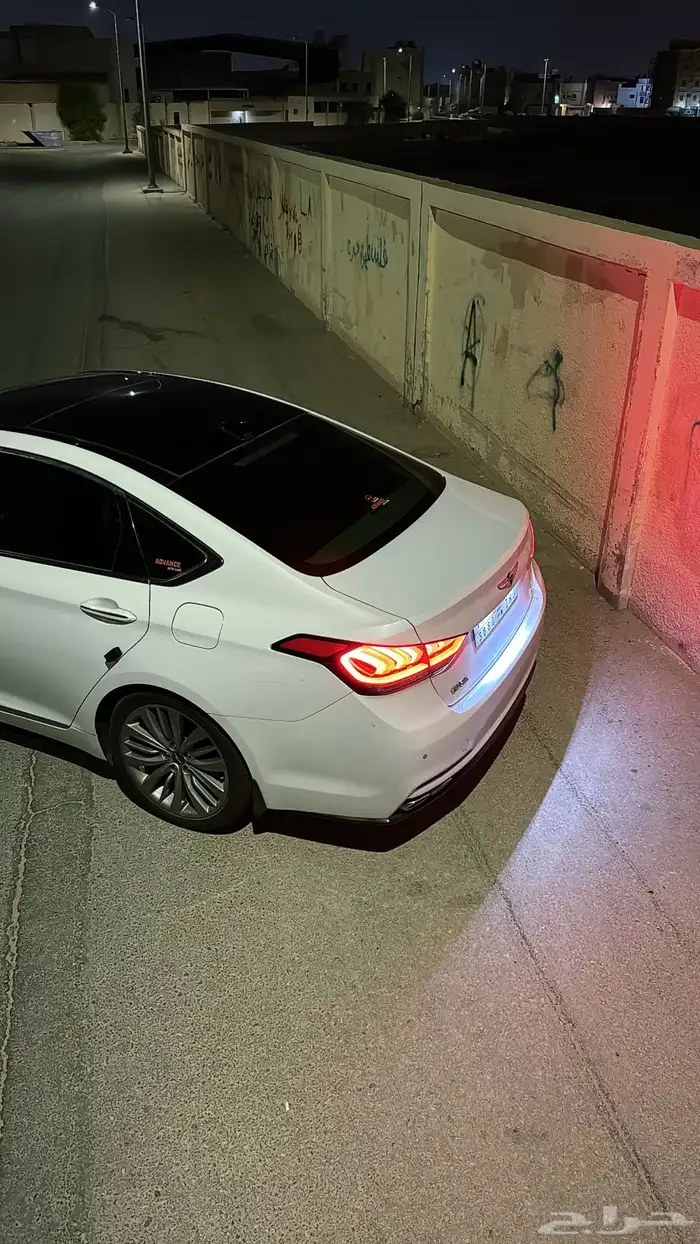 جينسس g80 نظيفة جدا 2