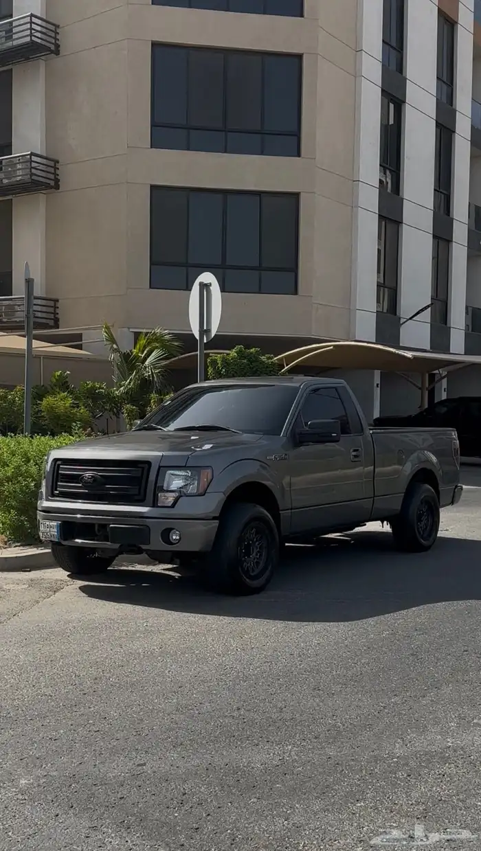 اقبل بدل F150 2013 v8 0