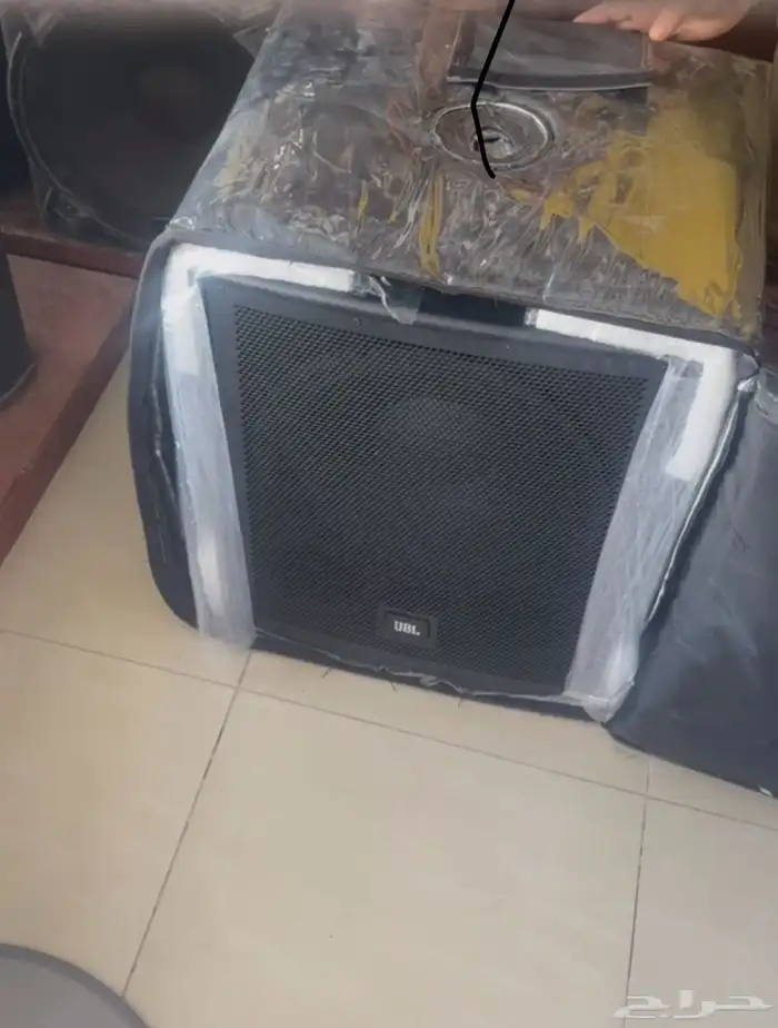 لبيع سمعات JBL IRX Series نضيف مراه استخدم مرتين معه شنط 0