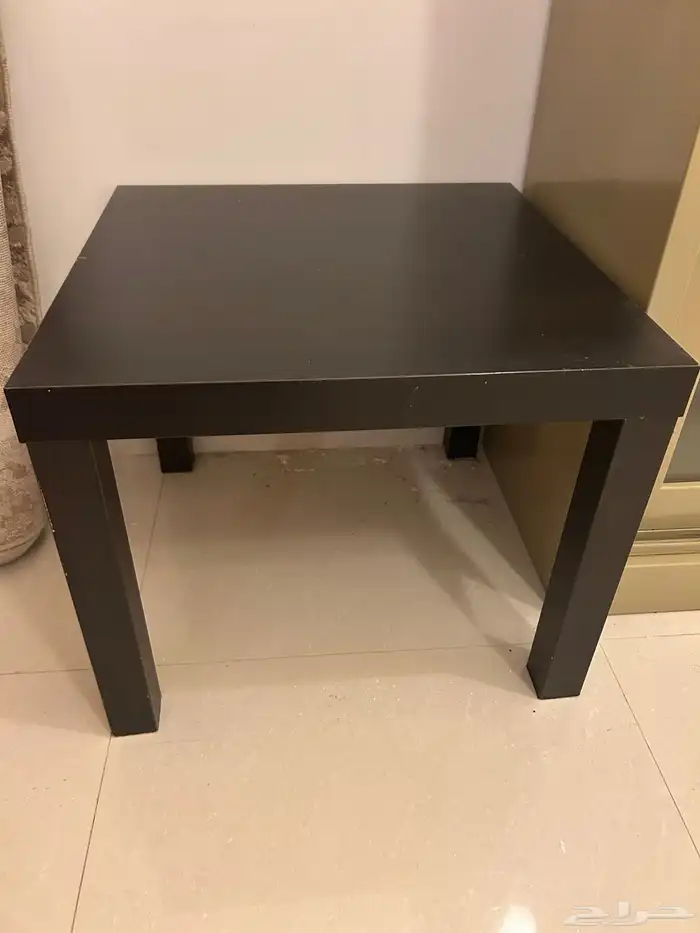 للبيع طاوله ( بحاله ممتازه ) 0