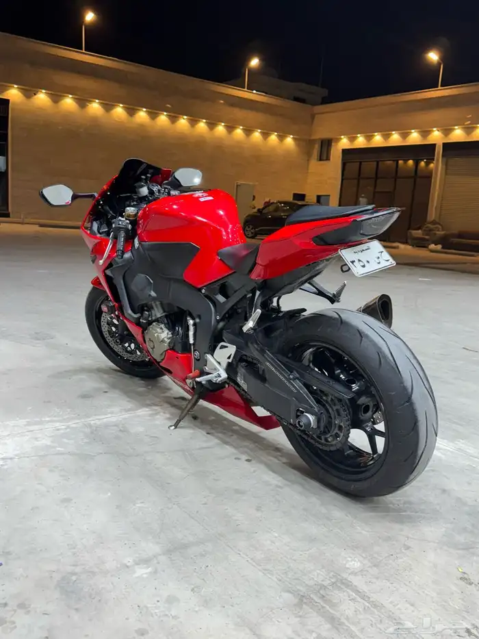 دباب هوندا 1000 RR موديل 2017 4