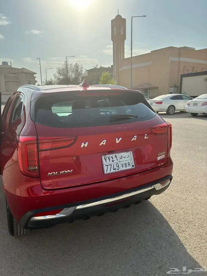 جيب هالفال جوليان 2022 24