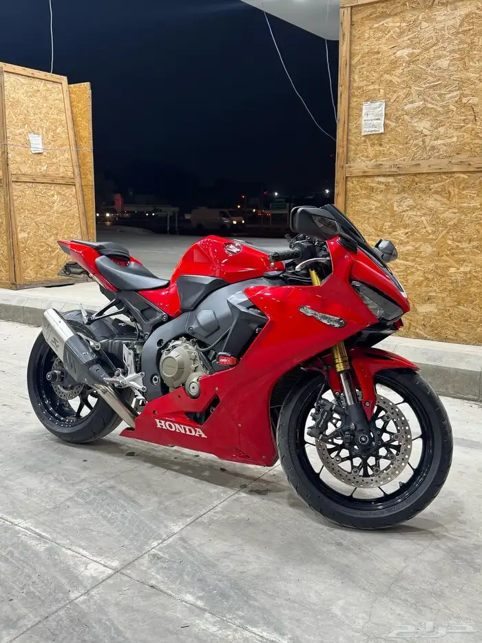 دباب هوندا 1000 RR موديل 2017 0