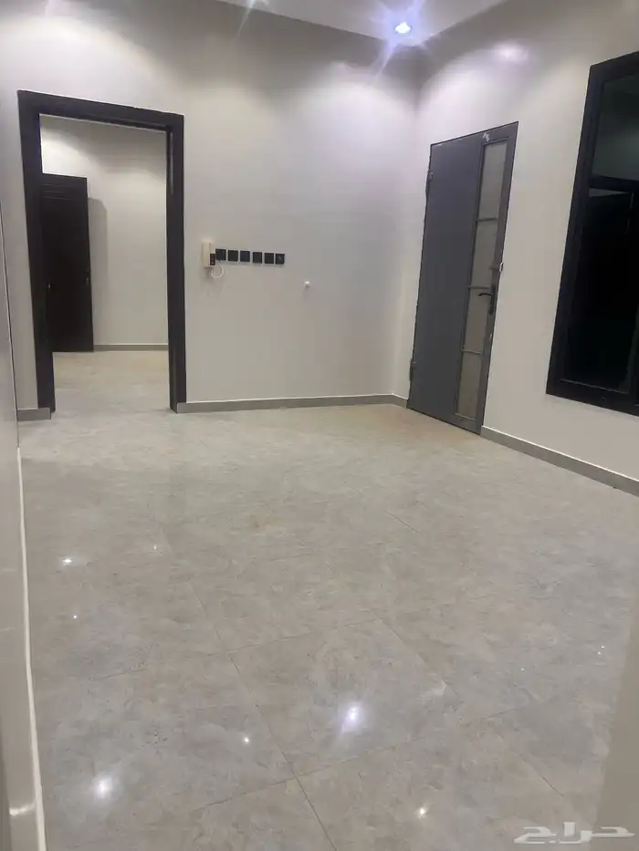 للبيع دور ارضي مميز بحي طويق 8