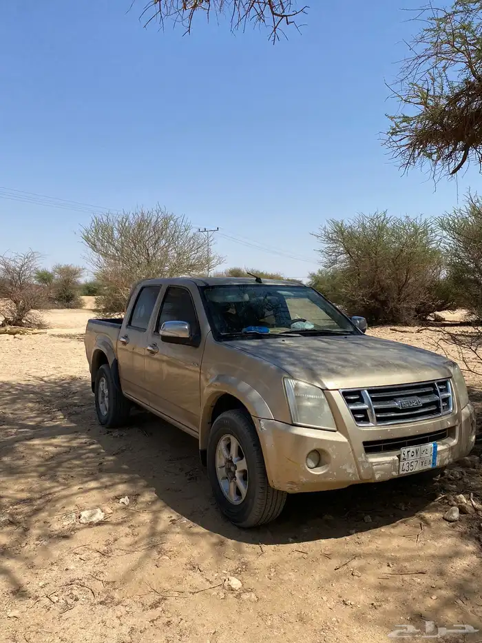 ايسوزو 2010 للبيع 3