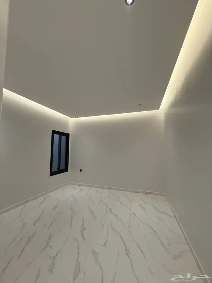 دور أرضي للبيع بتصميم عصري بمساحة 350 8