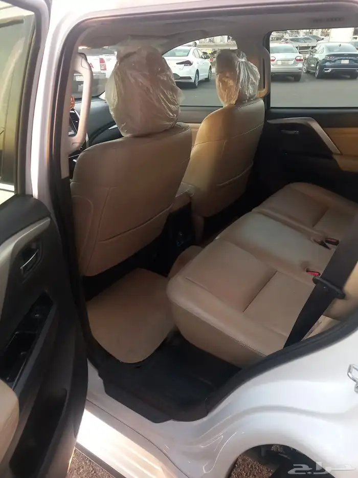 مستوبيشي مونتيرو 2022 فل 11