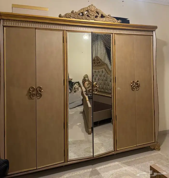 غرفة نوم كامل مستلزماتها مع الستاره 4