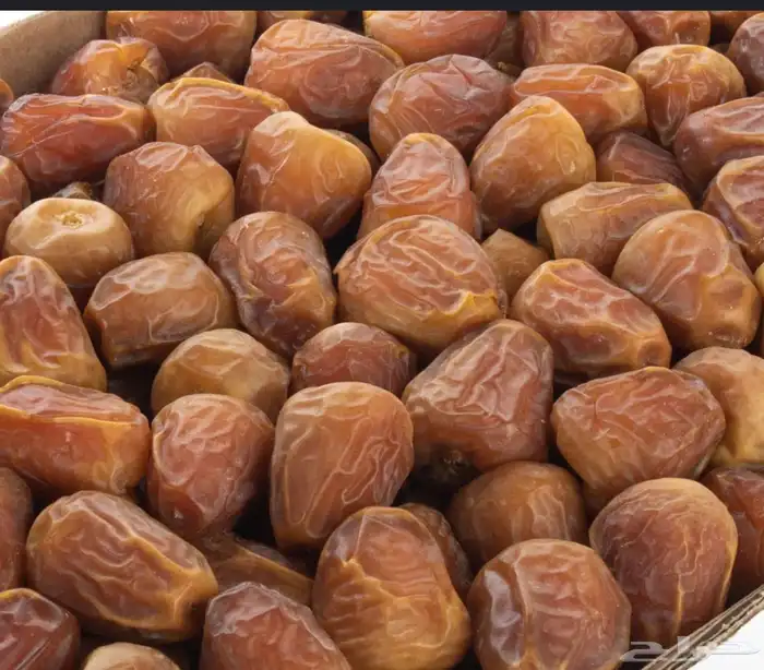 تمور فاخرة من مزارعنا 3