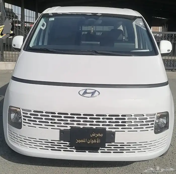 ستاريا 2022 نص فل 2.2 ديزل تيربو 11 راكب بصمه 0
