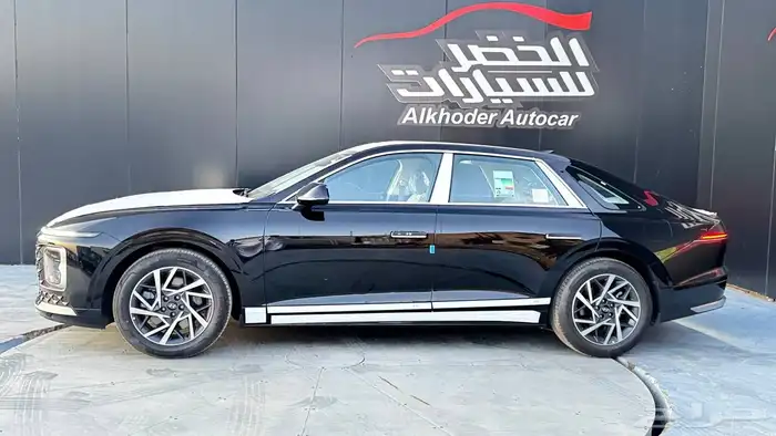 هيونداي ازيرا كلاسيك 2026 لدى شركة عبدالمجيد الخضر 2