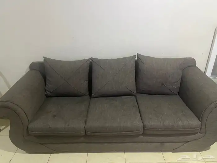 كنب في حاله جيده للبيع المستعجل 0