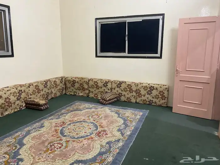 الان في الباحه 8