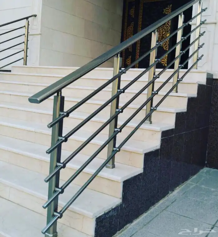 درابزين 19