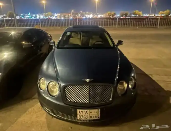 بنتلي فلاينج سبير 2010 ازرق ملكي نزل الحد الى 88 الف 1
