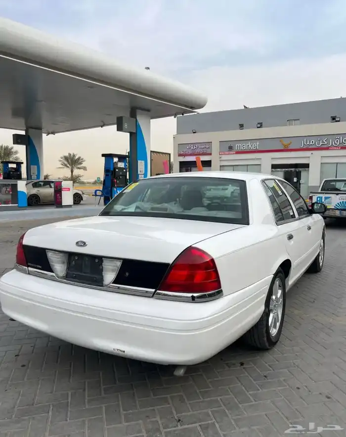 فورد بوليسي 2006 عداد 77 الف فقط 4