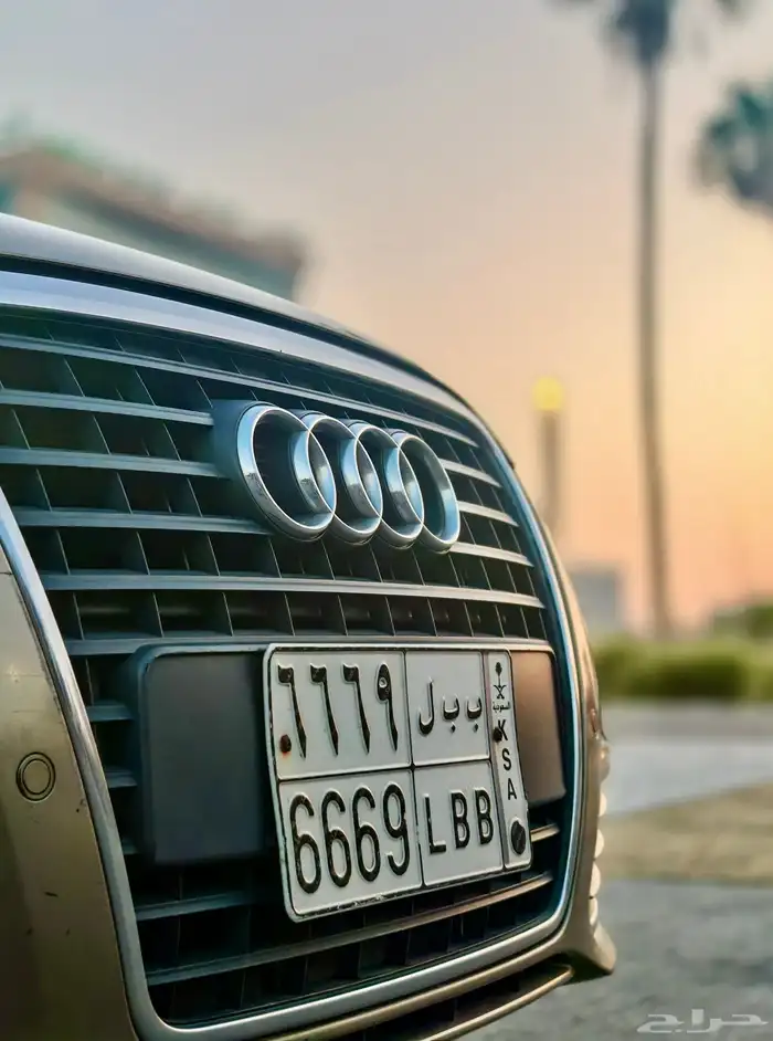 اودي A6 فل كامل مخزنه ممشى 70 الف فقط كاش او اقساط 9