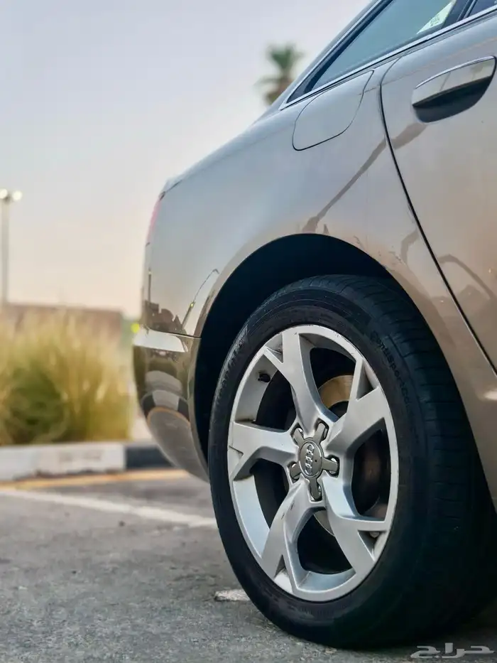 اودي A6 فل كامل مخزنه ممشى 70 الف فقط كاش او اقساط 18