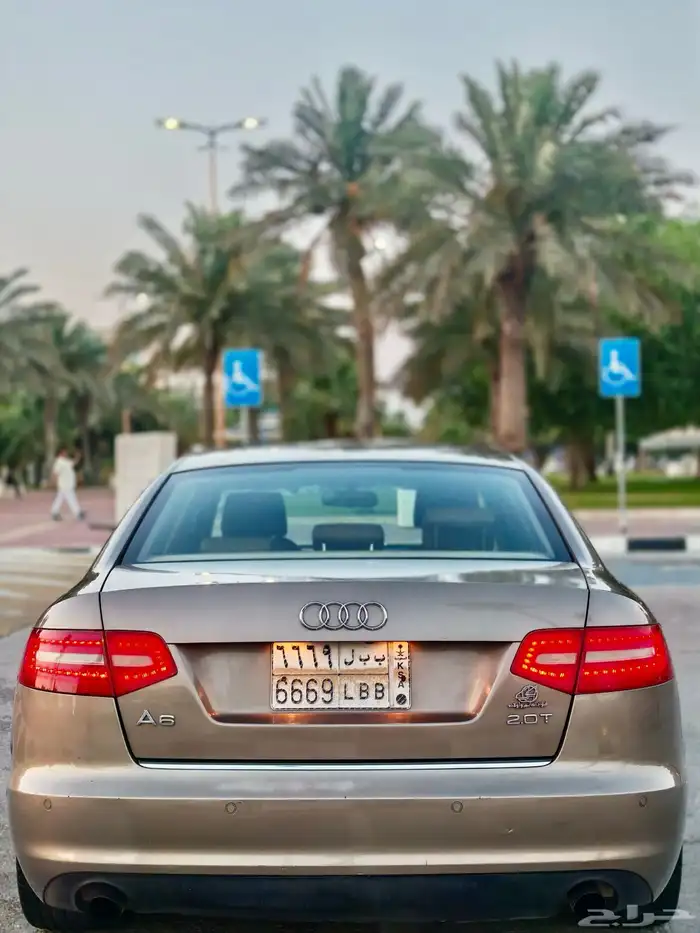 اودي A6 فل كامل مخزنه ممشى 70 الف فقط كاش او اقساط 19
