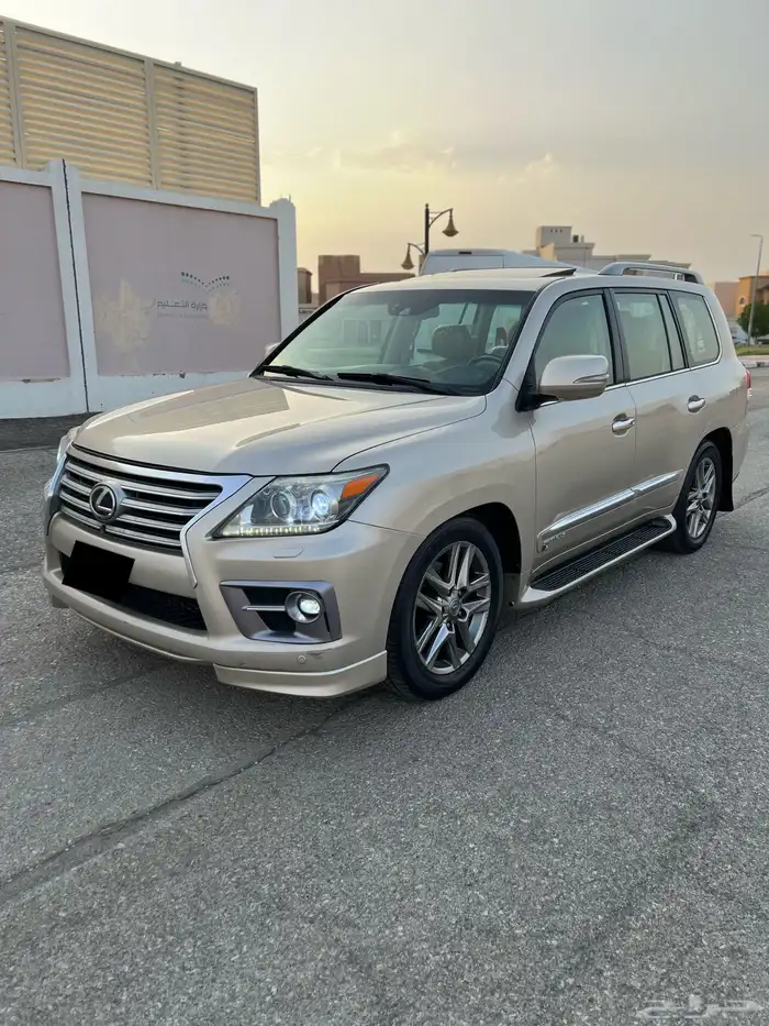 لكزس LX570 2014 بريمي 12