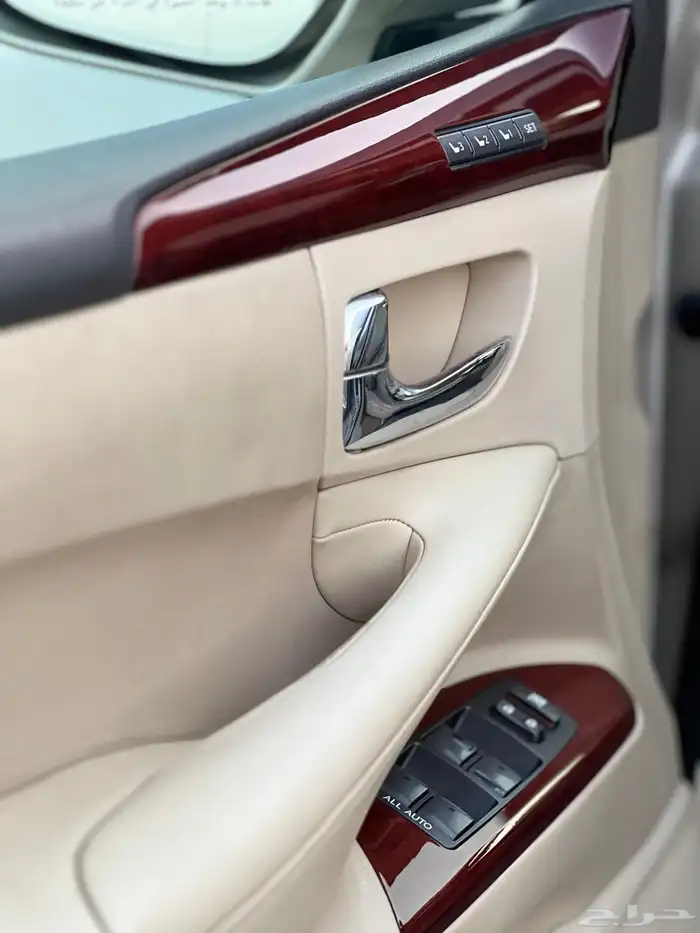 لكزس LX570 2014 بريمي 23