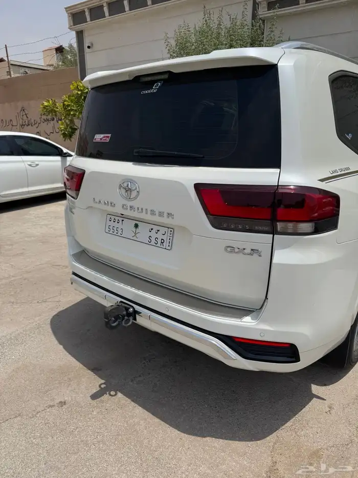 تايوتا لانكروز 2023 10