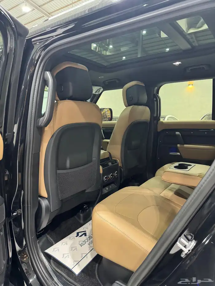 لاندروفر ديفندر HSE X-Dynamic موديل 2025 مستعمل . 11