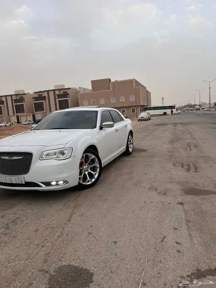 كرايسلر 2022 9