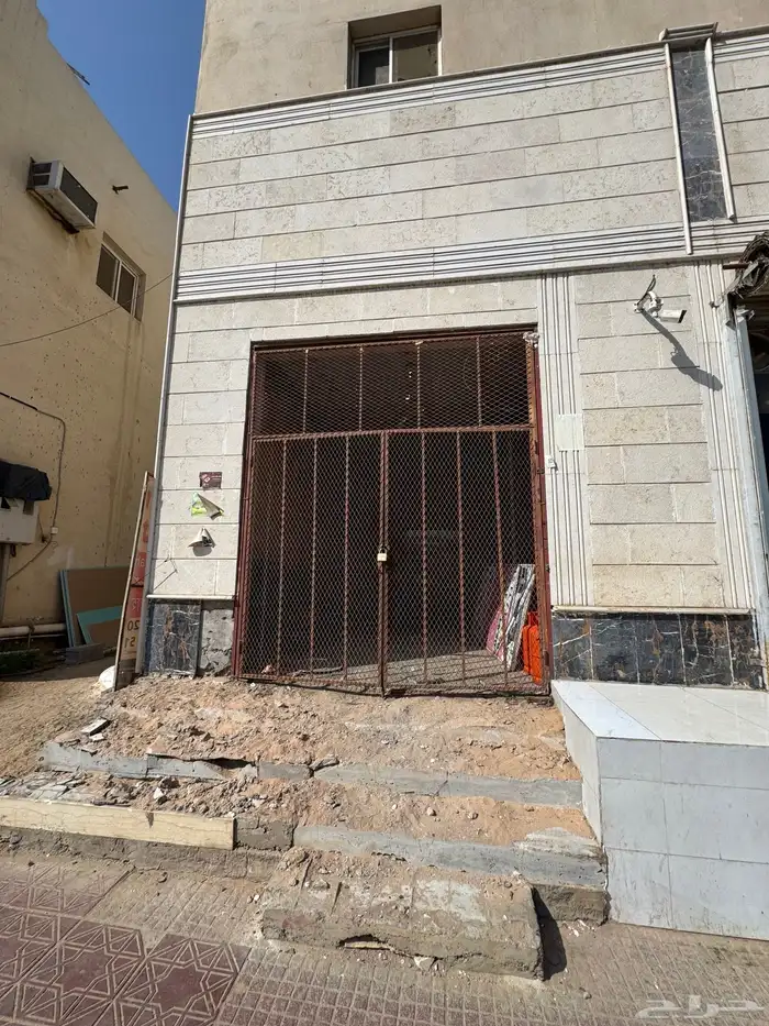 محل التقبيل في ضباء نيوم 0