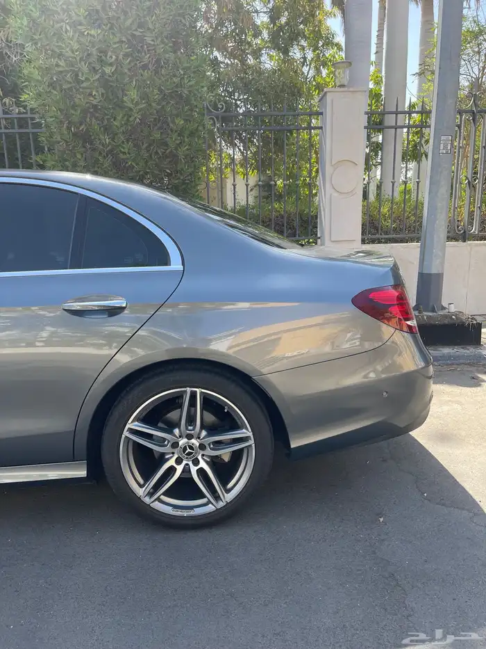 مرسيدس E300 2018 ممشى 99km 3