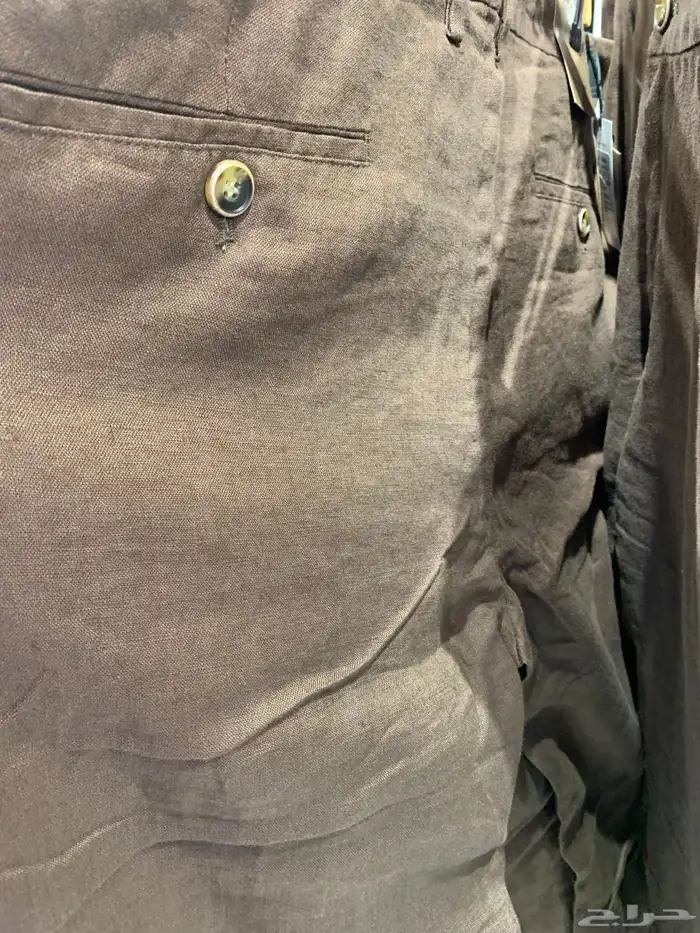 مجموعه قمصان من الكتان واحذيه جديده اصليه للبيع السريع 18