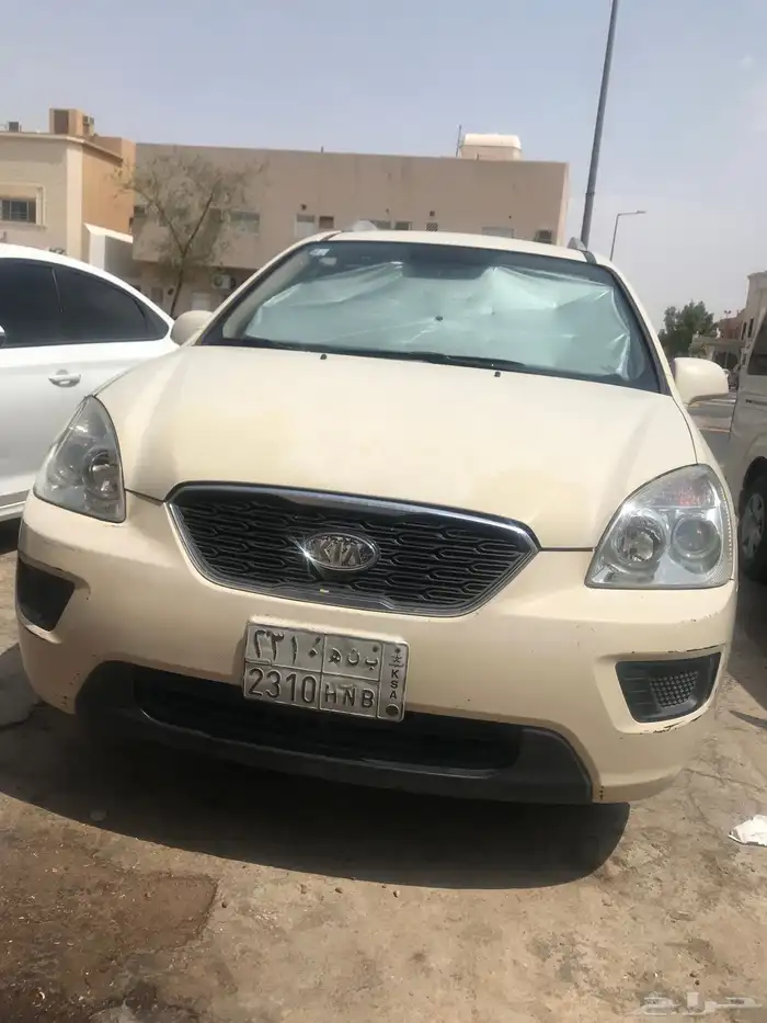 للبيع كيا كارينز 7 راكب بحاله ممتازه ممشي 289 بوهيه وكاله 6