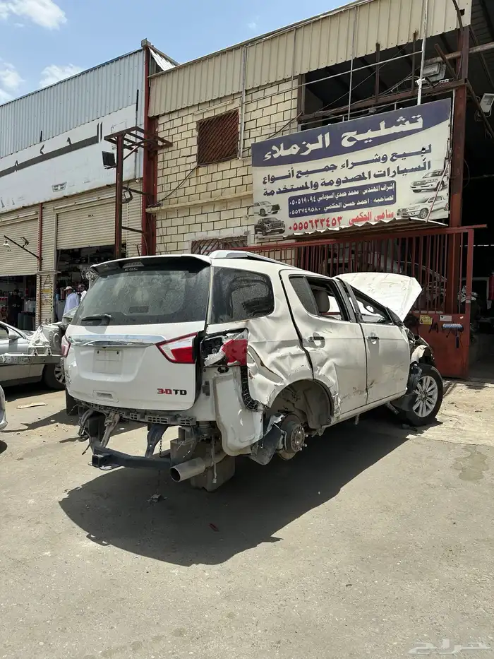 قطع غيار ايسوزو ام يو اكس 2021 تشليح 3
