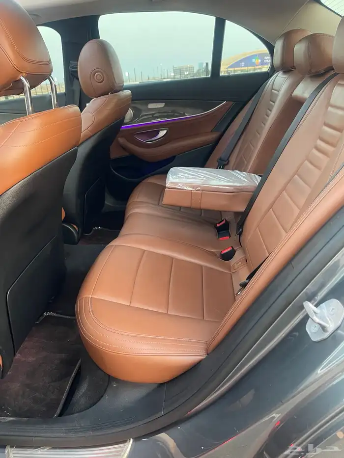 مرسيدس E300 2018 ممشى 99km 14