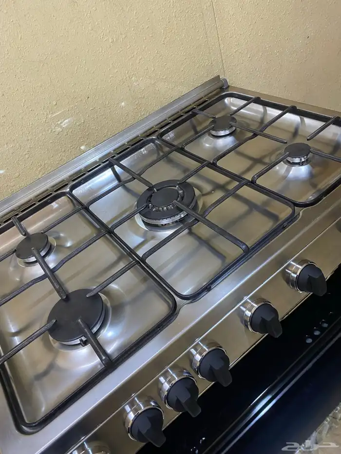 فرن غاز ايطالي نظيف جدا للبيع الموقع المزاحميه 4