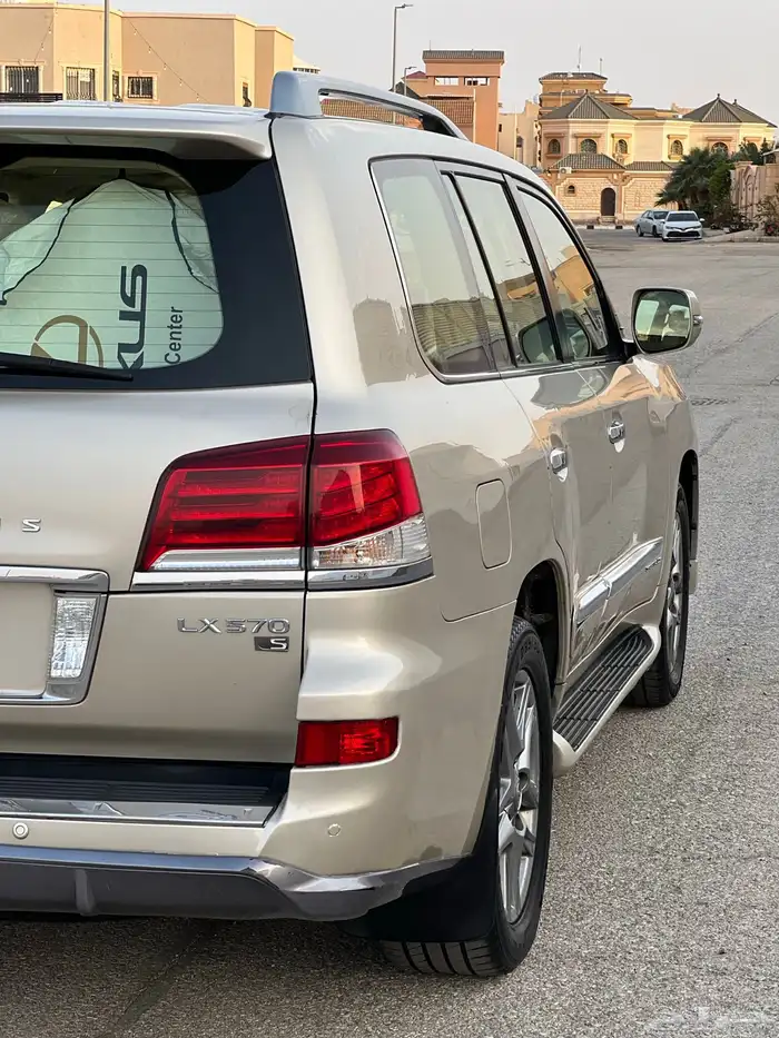 لكزس LX570 2014 بريمي 9