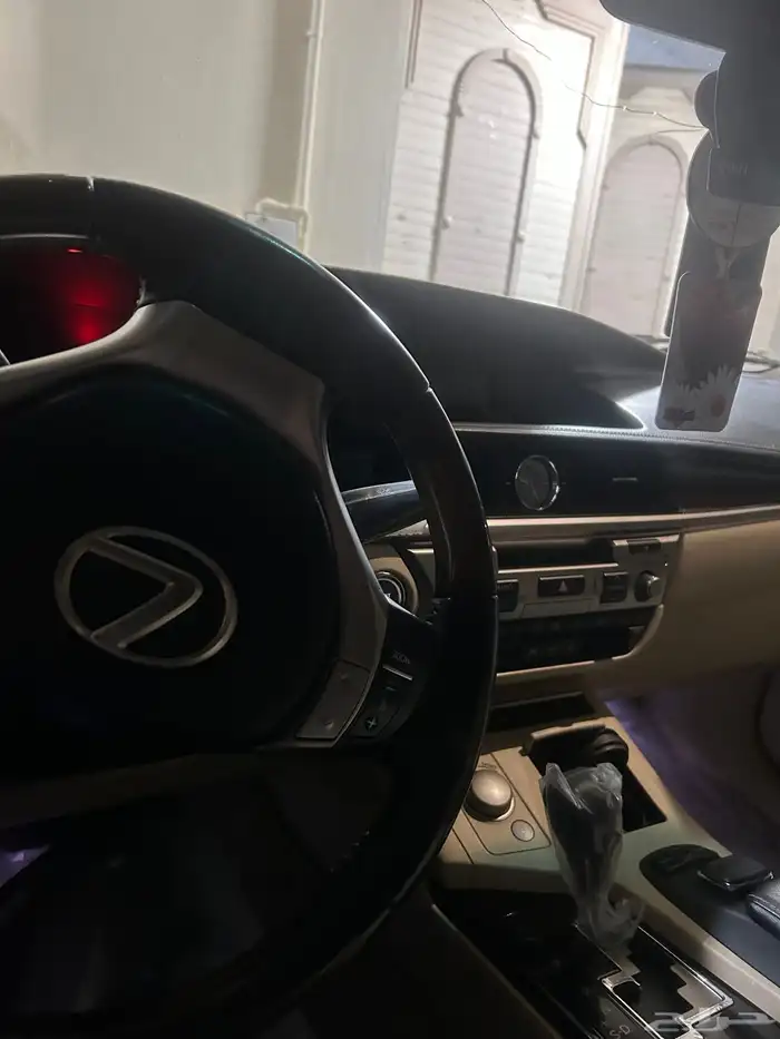 للبيع لكزس 2015 ES350 2