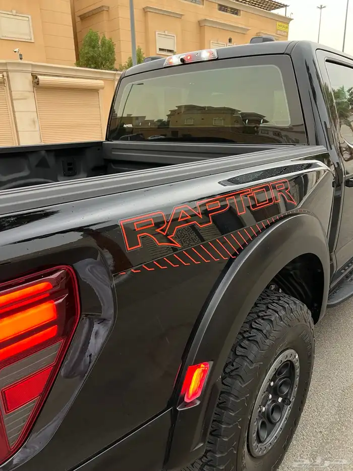 للبيع فورد f150 رابتر 2024 شبه الجديد 18