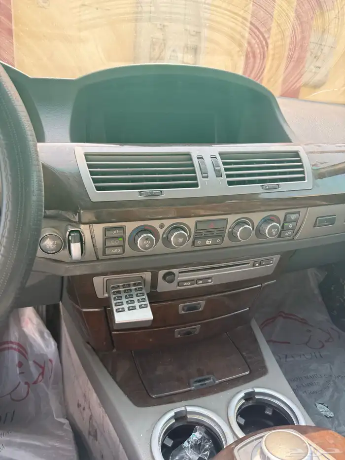 BMW - 730 ممشى قليل شبه مخزن 5