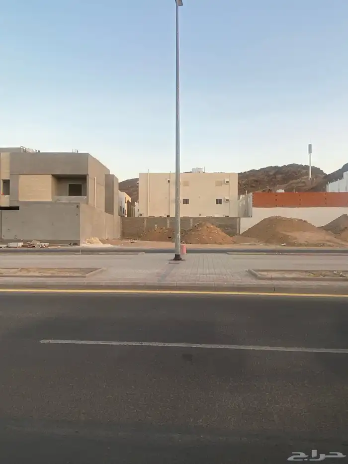 ارض للبيع تجاري سكني 0