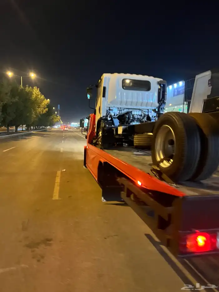 سطحة ايسوزو هدروليك وكرين 2024 للبيع 3