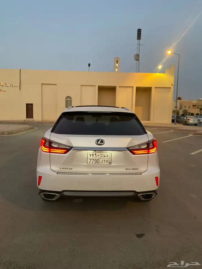 للبيع لكزس RX350 فل كامل 2019 لؤلؤي 5
