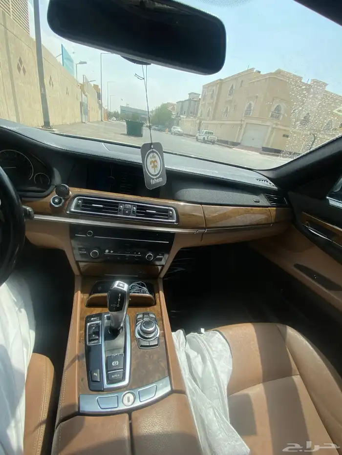 بي ام دبليو موديل 2012 وكاله 8