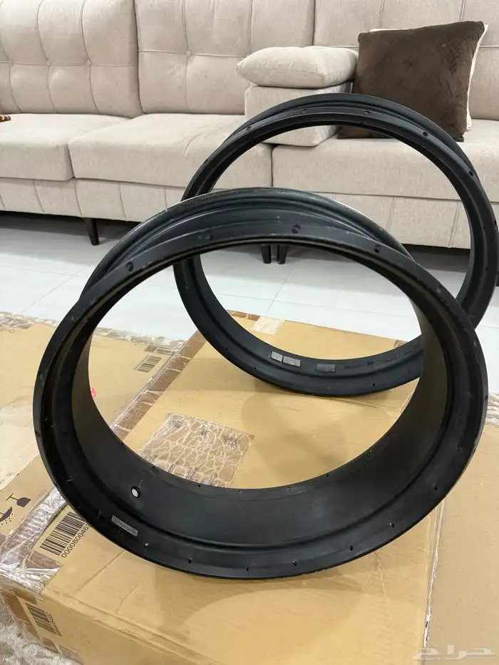للبيع جنوط دراجه ناريه GsBMW 1250 2