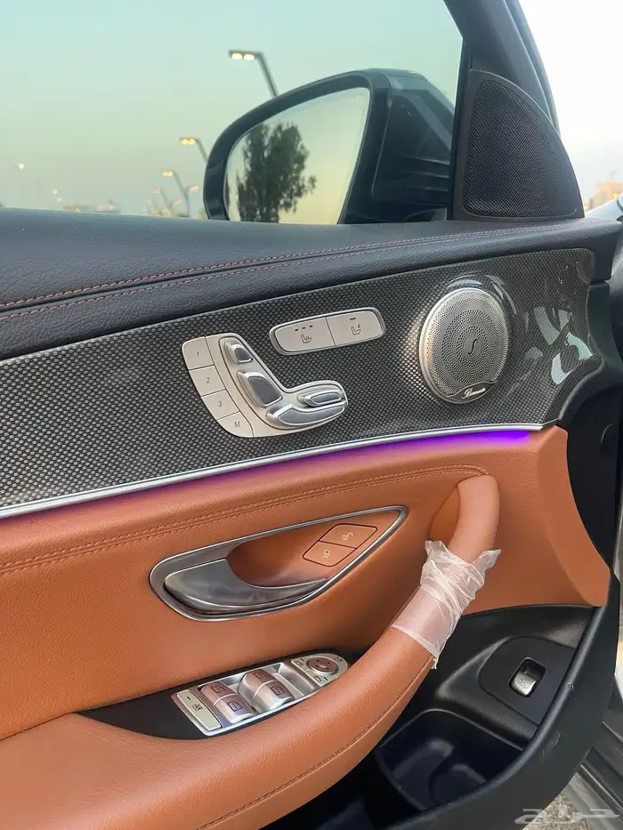 مرسيدس E300 2018 ممشى 99km 16